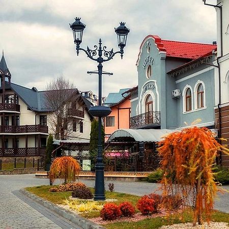 Richky Hotel Truskaveț Exterior foto